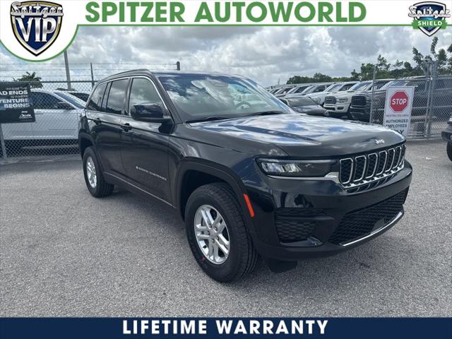 2025 Jeep Grand Cherokee GRAND CHEROKEE LAREDO 4X4