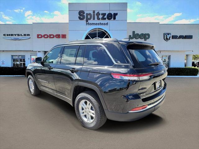 2025 Jeep Grand Cherokee GRAND CHEROKEE LAREDO 4X4