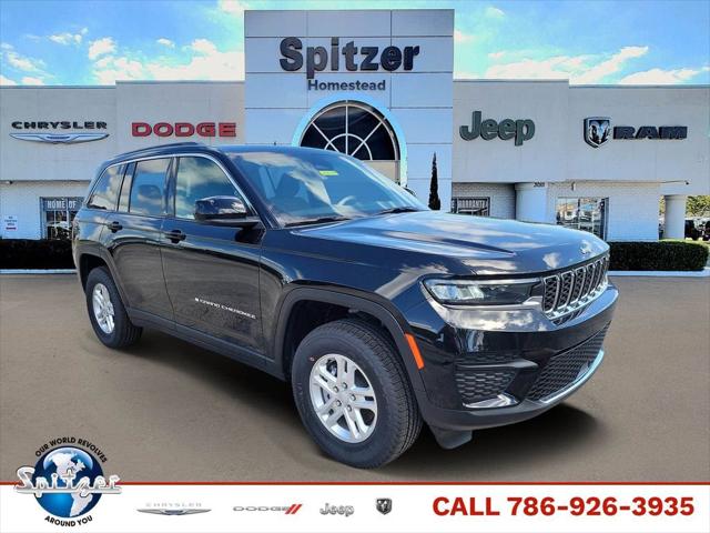 2025 Jeep Grand Cherokee GRAND CHEROKEE LAREDO 4X4