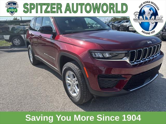 2025 Jeep Grand Cherokee GRAND CHEROKEE LAREDO 4X4