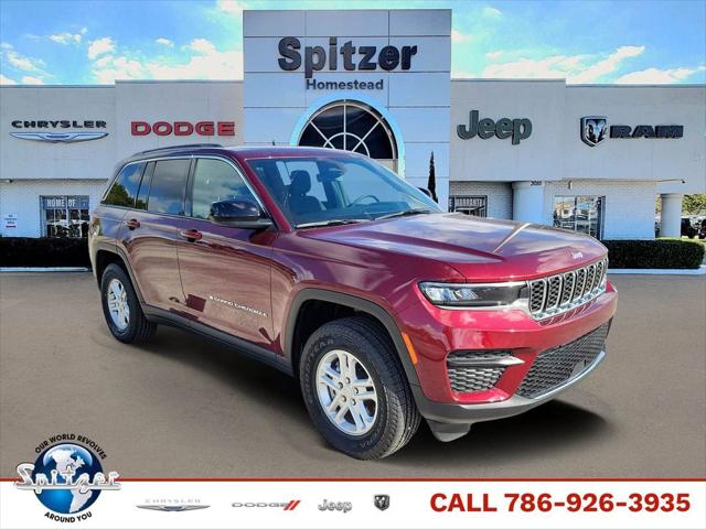 2025 Jeep Grand Cherokee GRAND CHEROKEE LAREDO 4X4