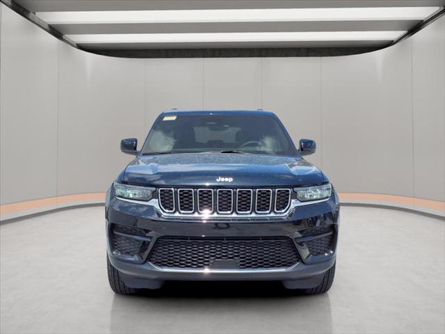 2025 Jeep Grand Cherokee GRAND CHEROKEE LAREDO X 4X2