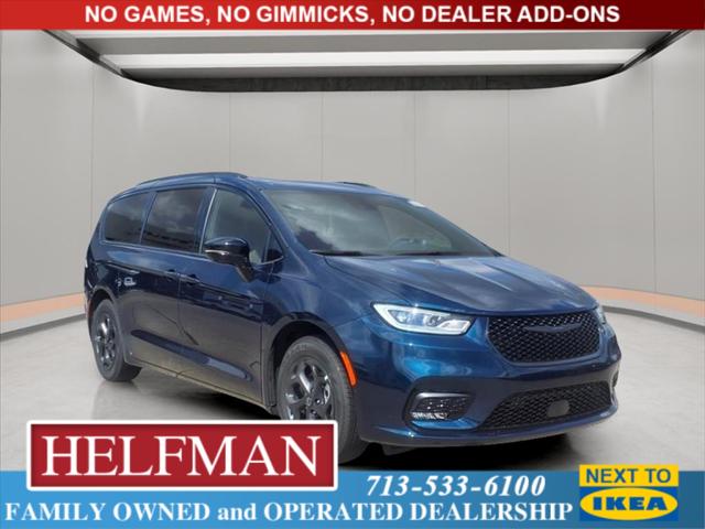 2025 Chrysler Pacifica Hybrid PACIFICA PLUG-IN HYBRID S APPEARANCE