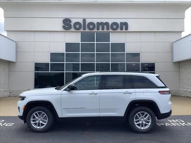 2025 Jeep Grand Cherokee GRAND CHEROKEE LAREDO X 4X4