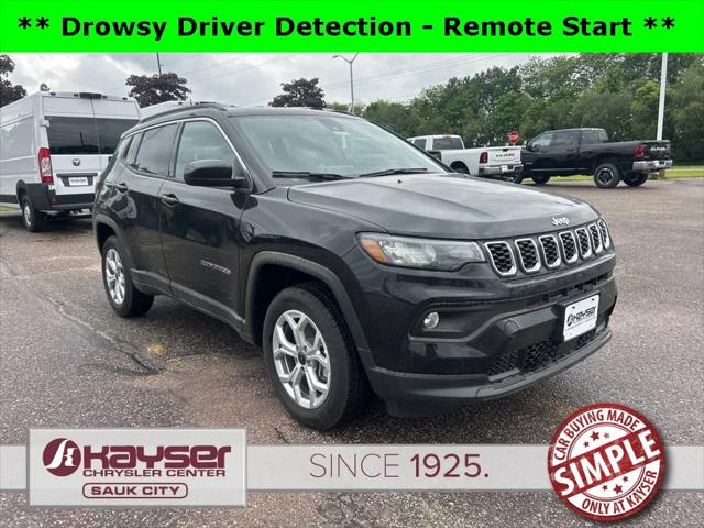 2025 Jeep Compass COMPASS LATITUDE 4X4