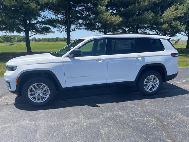 2025 Jeep Grand Cherokee GRAND CHEROKEE L LAREDO X 4X4