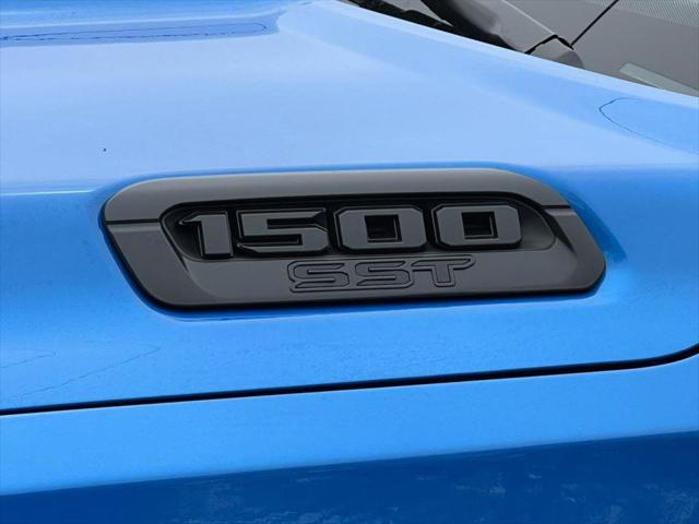 2025 RAM Ram 1500 RAM 1500 TRADESMAN CREW CAB 4X4 57 BOX 2025 RAM Ram 1500 RAM 1500 TRADESMAN CREW CAB 4X4 57 BOX