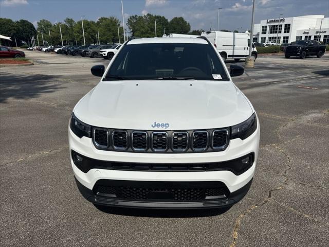 2025 Jeep Compass COMPASS LATITUDE 4X4