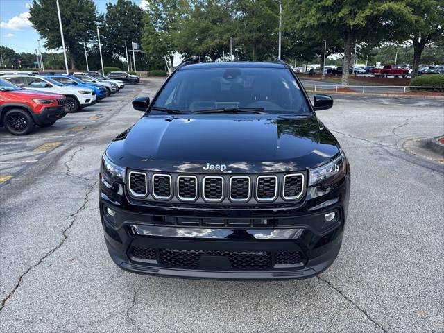 2025 Jeep Compass COMPASS LATITUDE 4X4