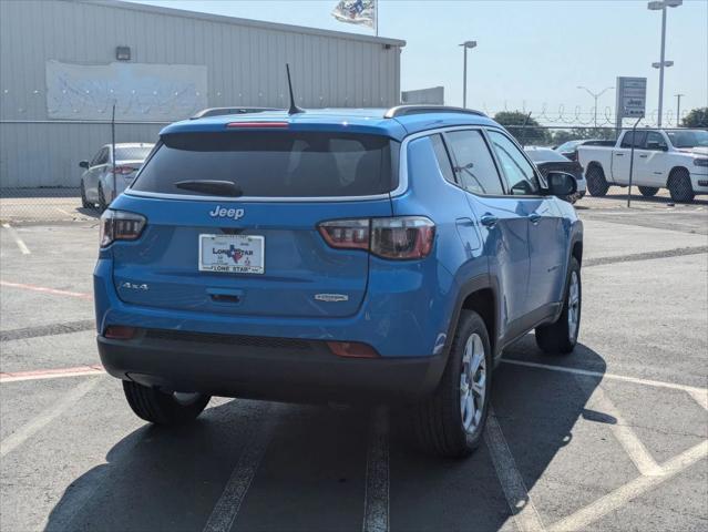 2025 Jeep Compass COMPASS LATITUDE 4X4
