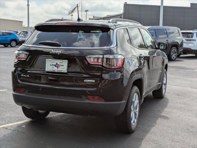 2025 Jeep Compass COMPASS LATITUDE 4X4
