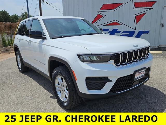 2025 Jeep Grand Cherokee GRAND CHEROKEE LAREDO 4X2