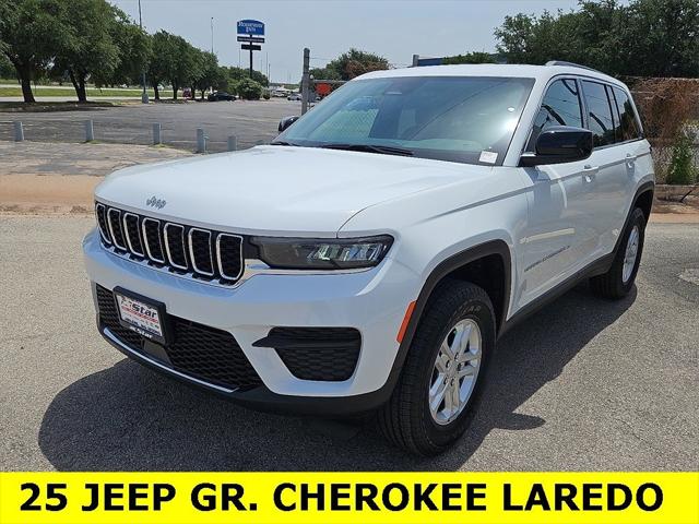 2025 Jeep Grand Cherokee GRAND CHEROKEE LAREDO 4X2