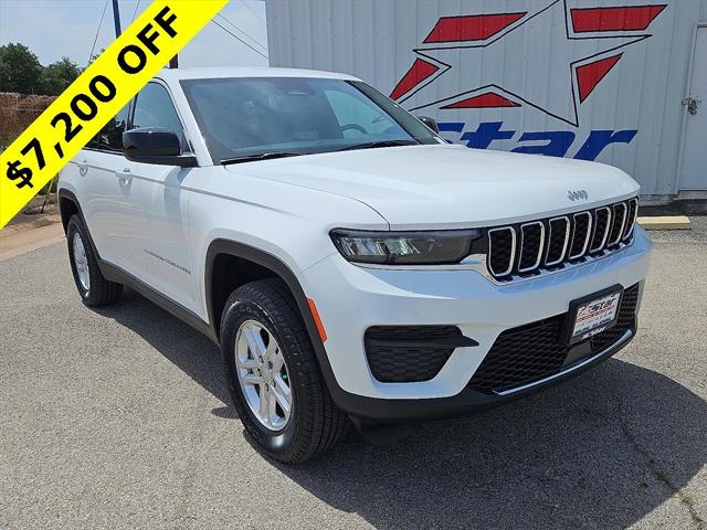 2025 Jeep Grand Cherokee GRAND CHEROKEE LAREDO 4X2