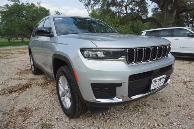2025 Jeep Grand Cherokee GRAND CHEROKEE L LAREDO 4X2