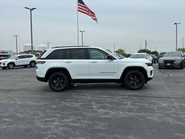 2025 Jeep Grand Cherokee GRAND CHEROKEE ALTITUDE 4X4