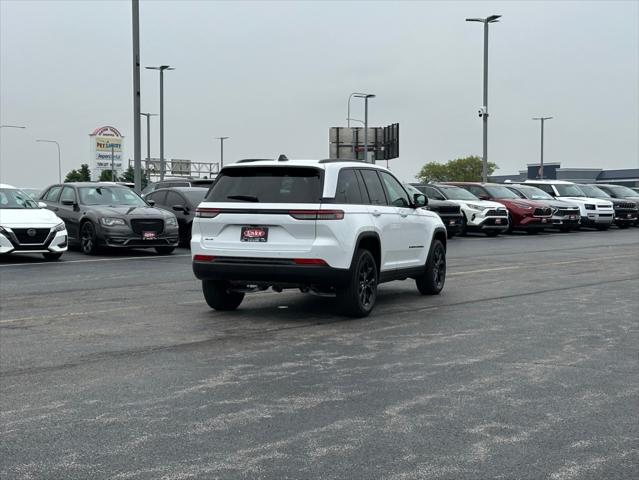 2025 Jeep Grand Cherokee GRAND CHEROKEE ALTITUDE 4X4