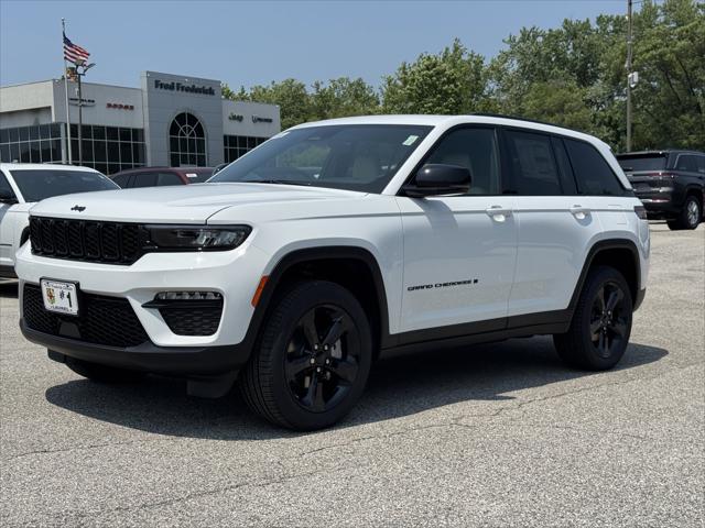 2025 Jeep Grand Cherokee GRAND CHEROKEE LIMITED 4X4