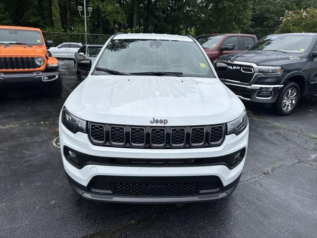 2025 Jeep Compass COMPASS LATITUDE 4X4