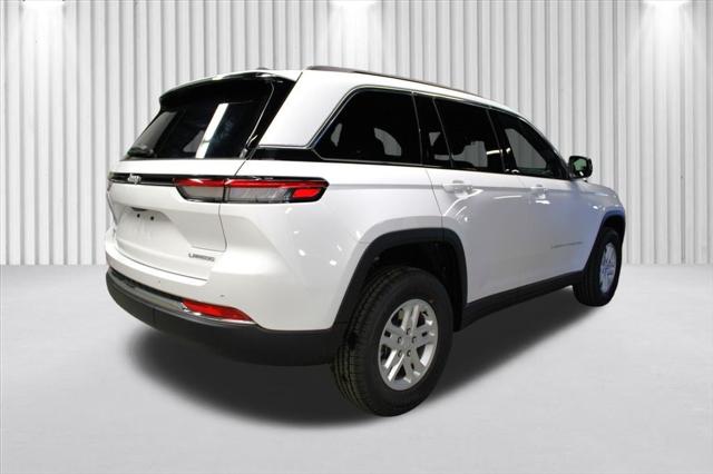 2025 Jeep Grand Cherokee GRAND CHEROKEE LAREDO 4X4