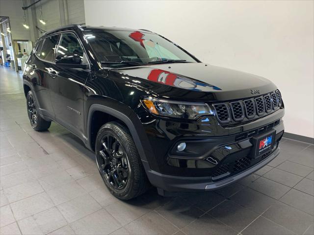 2025 Jeep Compass COMPASS LATITUDE 4X4