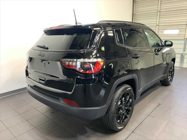 2025 Jeep Compass COMPASS LATITUDE 4X4