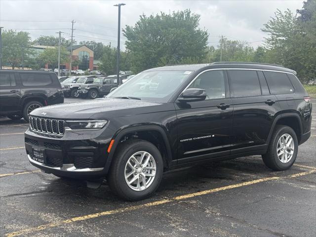 2025 Jeep Grand Cherokee GRAND CHEROKEE L LAREDO X 4X4