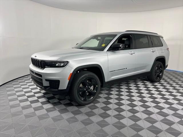 2025 Jeep Grand Cherokee GRAND CHEROKEE L ALTITUDE X 4X2