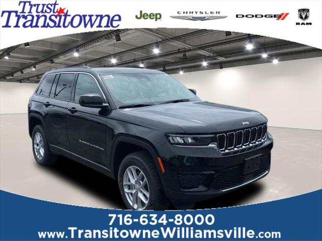 2025 Jeep Grand Cherokee GRAND CHEROKEE LAREDO X 4X4