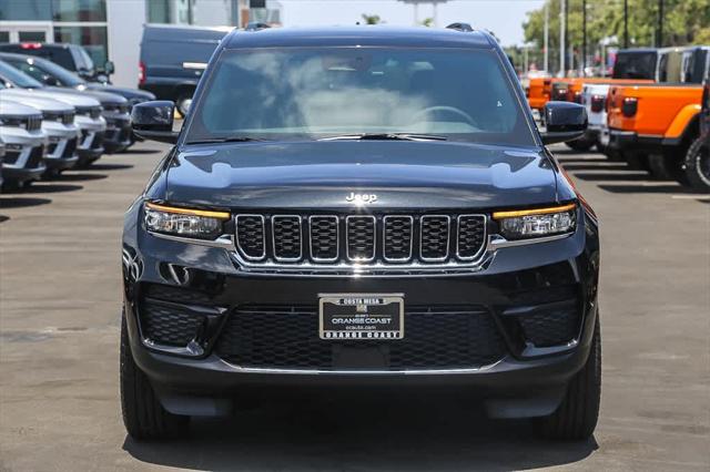2025 Jeep Grand Cherokee GRAND CHEROKEE LAREDO 4X2