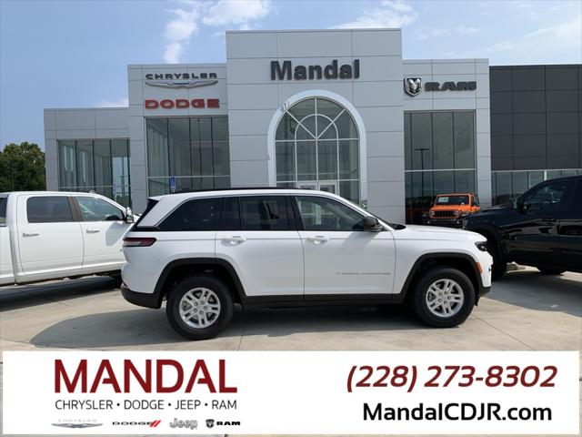 2025 Jeep Grand Cherokee GRAND CHEROKEE LAREDO 4X2