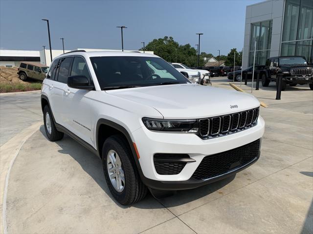 2025 Jeep Grand Cherokee GRAND CHEROKEE LAREDO 4X2