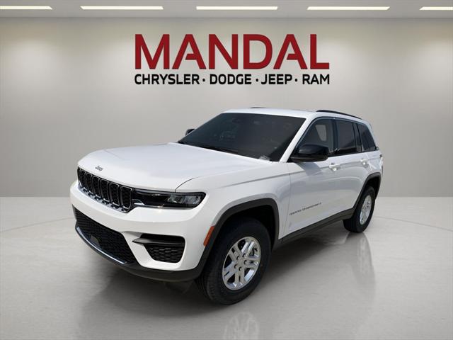 2025 Jeep Grand Cherokee GRAND CHEROKEE LAREDO 4X2
