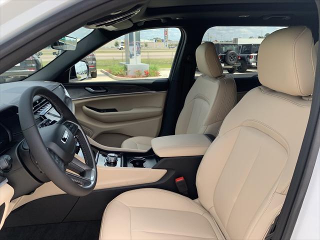 2025 Jeep Grand Cherokee GRAND CHEROKEE L LIMITED 4X2