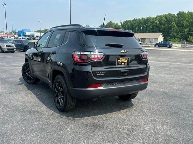 2025 Jeep Compass COMPASS LATITUDE 4X4