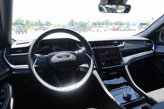 2025 Jeep Grand Cherokee GRAND CHEROKEE ALTITUDE X 4X2