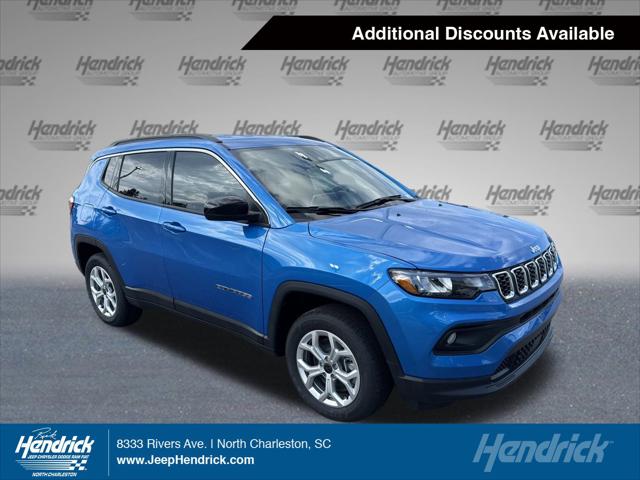 2025 Jeep Compass COMPASS LATITUDE 4X4