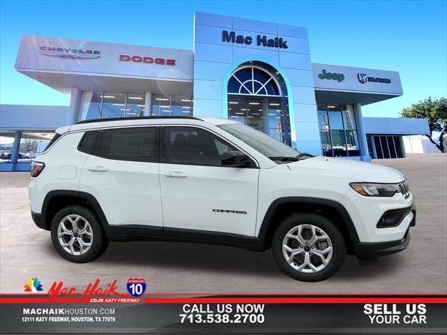 2025 Jeep Compass COMPASS LATITUDE 4X4