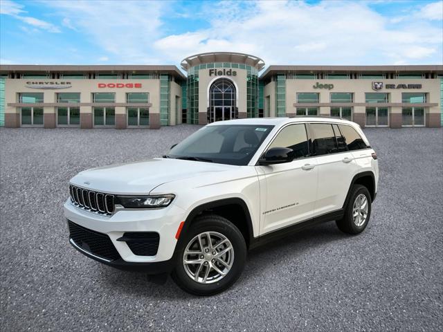 2025 Jeep Grand Cherokee GRAND CHEROKEE LAREDO X 4X4