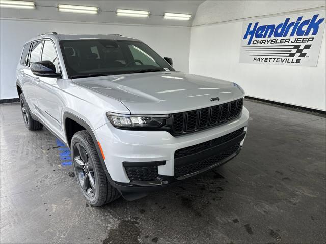 2025 Jeep Grand Cherokee GRAND CHEROKEE L ALTITUDE X 4X4