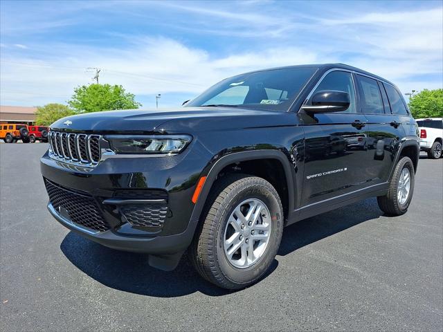 2025 Jeep Grand Cherokee GRAND CHEROKEE LAREDO 4X4