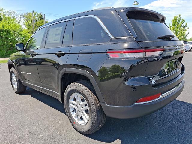 2025 Jeep Grand Cherokee GRAND CHEROKEE LAREDO 4X4