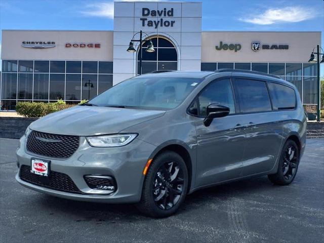 2025 Chrysler Pacifica PACIFICA LIMITED