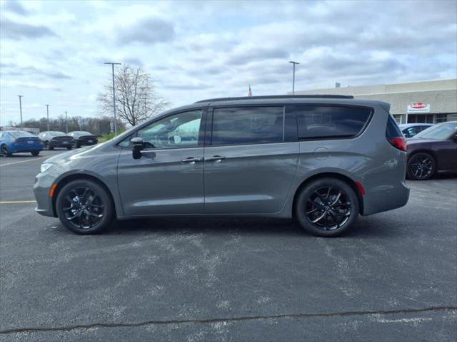 2025 Chrysler Pacifica PACIFICA LIMITED