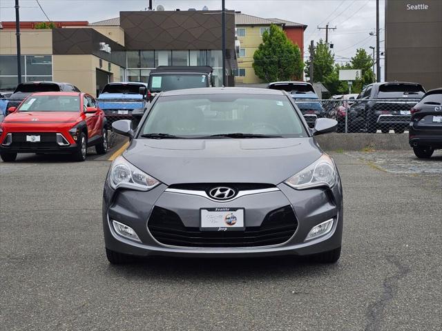 2013 Hyundai Veloster Base w/Black