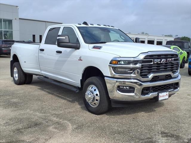 2025 RAM Ram 3500 RAM 3500 TRADESMAN CREW CAB 4X4 8 BOX