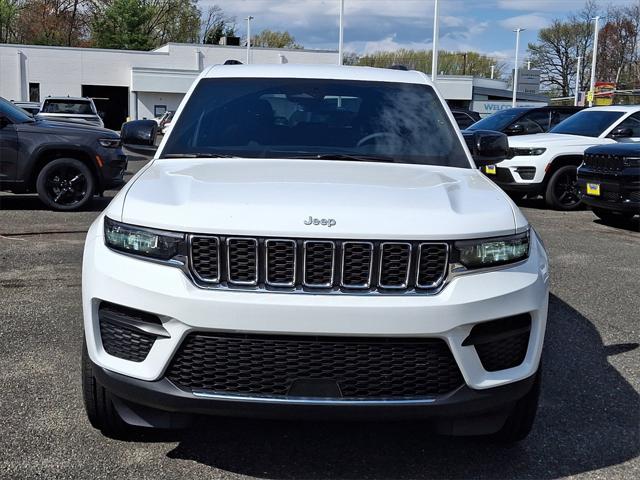 2025 Jeep Grand Cherokee GRAND CHEROKEE LAREDO 4X4