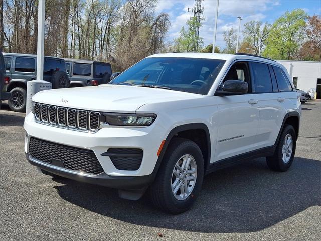 2025 Jeep Grand Cherokee GRAND CHEROKEE LAREDO 4X4
