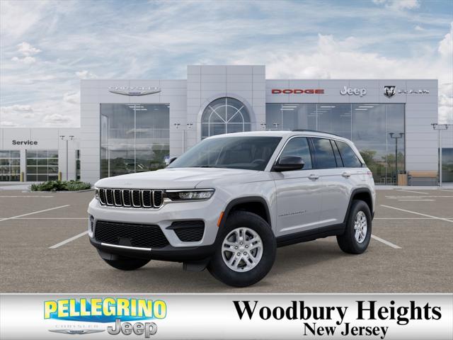 2025 Jeep Grand Cherokee GRAND CHEROKEE LAREDO 4X4