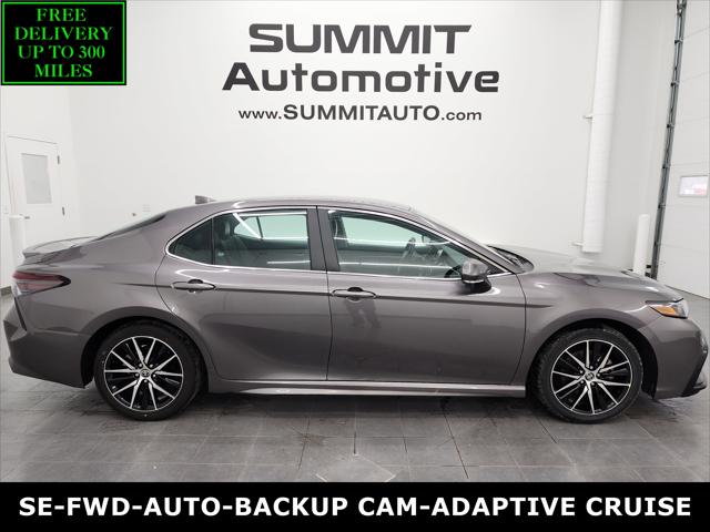 2023 Toyota Camry SE Nightshade Edition Hybrid